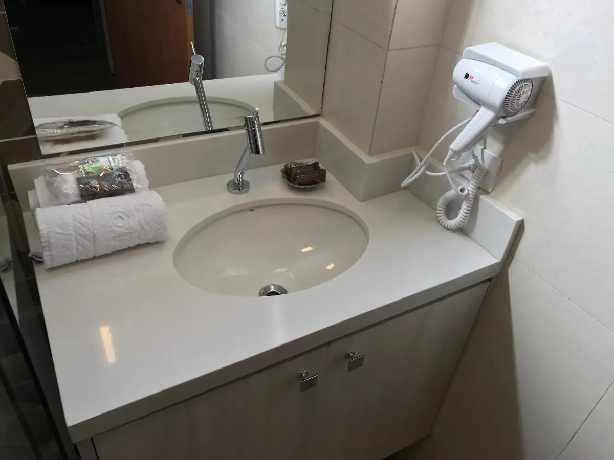 Liberdade 1 QT + Sofá Cama - 200m Metrô. Novo! Apartamento São Paulo